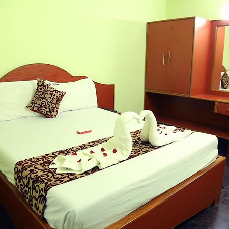 Hotel Vijay Pollachi Exterior photo