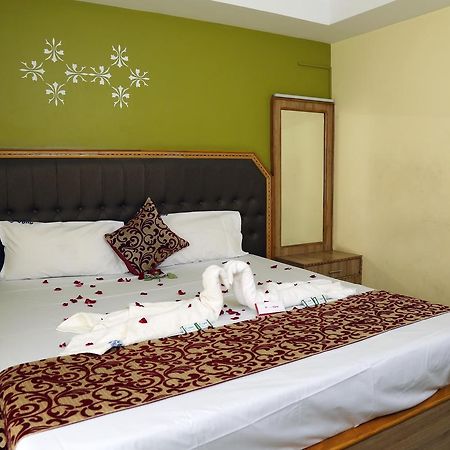 Hotel Vijay Pollachi Exterior photo